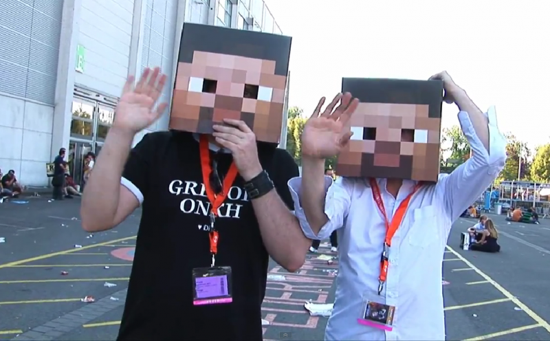 Datei:Gronkhsarazar gamescom.png